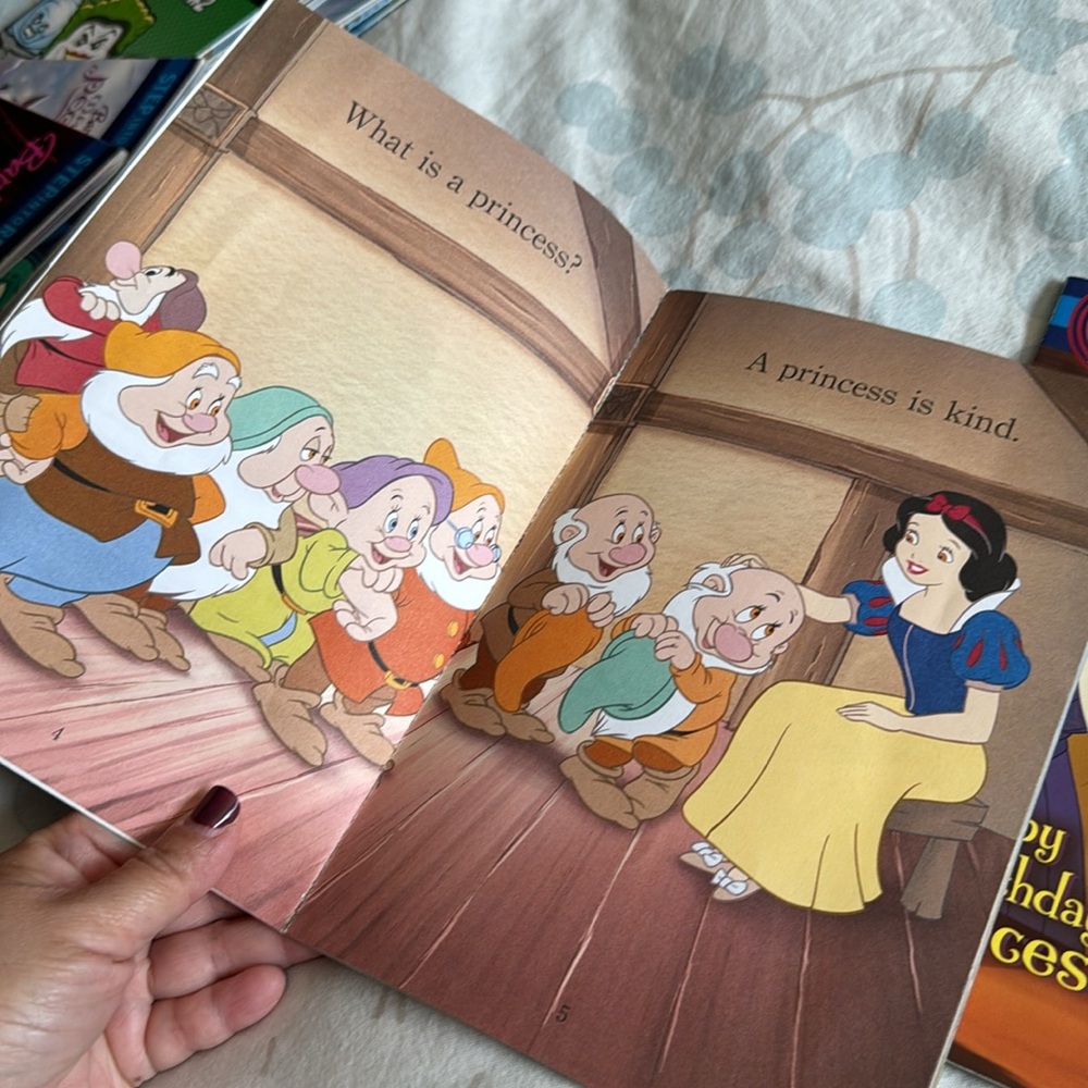 Step Into Reading Disney Princess Level 1 Pre-K / K Book Bundle - Picture 7 of 16